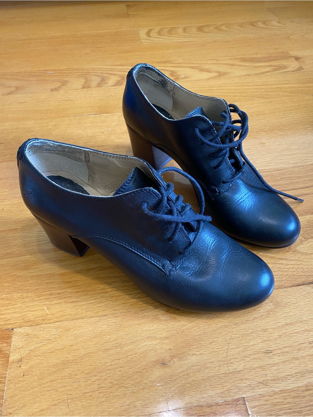 Frye Women's Black Lace-Up Leather Stella Heeled Oxford Shoes 8